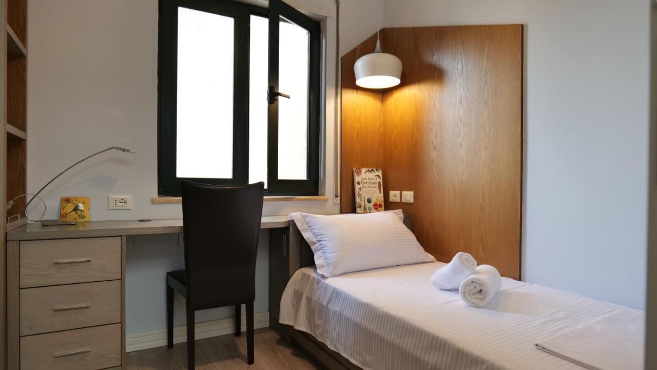 Top Location Kristi Apartments 05 티라나 외부 사진